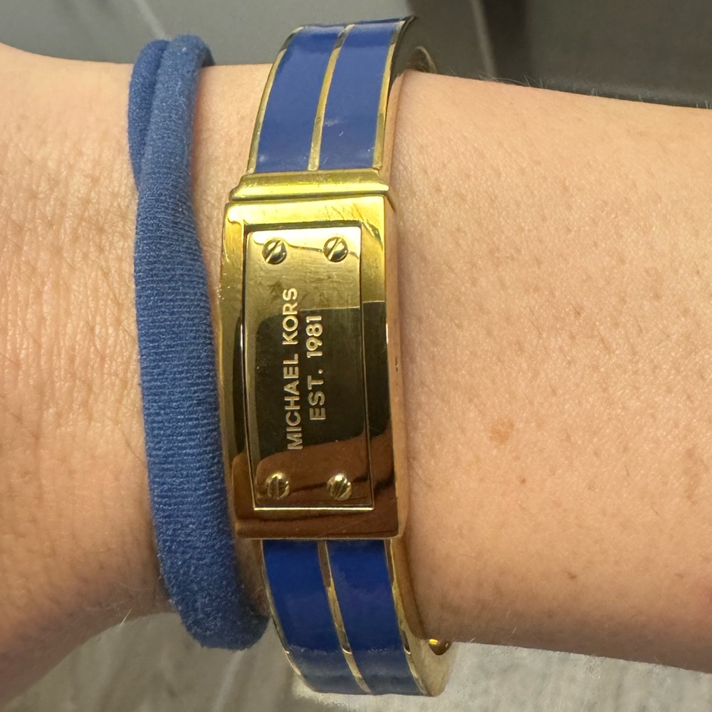 michael kors clasp bracelet